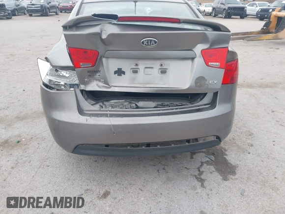 2012 Kia Forte EX with VIN KNAFU4A29C5592525, listed as a IAAI auction lot 41918436 with 190,213 mi miles. Bid and sale history available at carsss.com. Image 6.