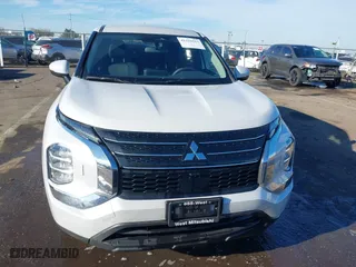 2024 Mitsubishi Outlander ES with VIN JA4J4UA89RZ044005, listed as a IAAI auction lot 41219513 with 77,141 mi miles. Bid and sale history available at carsss.com. Image 12.