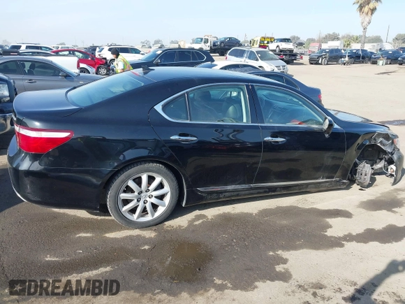 2008 Lexus LS 460 z VIN JTHBL46F285057509, wystawiony jako IAAI lot #41226492 z przebiegiem 132 616 mil mil oraz . Historia ofert i sprzedaży dostępna na DreamBid. Obrazek 13.
