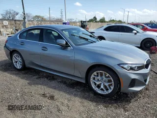 2025 BMW 3 Series 330i with VIN 3MW69CW05S8F32987, listed as a Copart auction lot 51054715 with 1,613 mi miles and Clean Title. Bid and sale history available at carsss.com. Image 4.