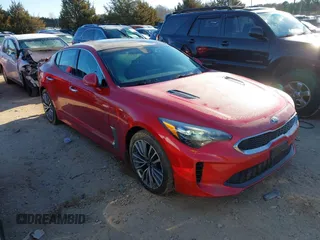 2019 Kia Stinger with VIN KNAE15LA2K6046124, listed as a IAAI auction lot 41348793 with 58,162 mi miles. Bid and sale history available at carsss.com. Image 1.