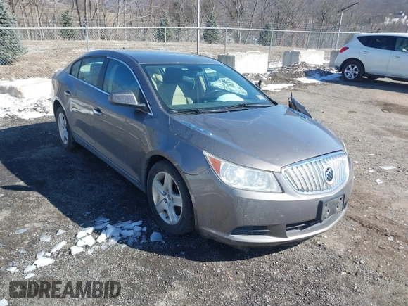 2011 Buick LaCrosse CX z VIN 1G4GA5ED7BF287630, wystawiony jako IAAI lot #41585309 z przebiegiem 132 872 mil mil oraz . Historia ofert i sprzedaży dostępna na DreamBid. Obrazek 1.