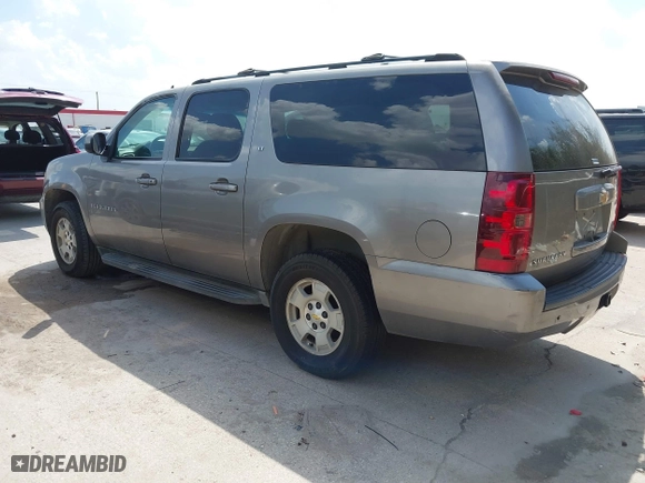 2007 Chevrolet Suburban LT with VIN 1GNFC16017R254537, listed as a IAAI auction lot 41875462 with 150,579 mi miles. Bid and sale history available at carsss.com. Image 3.