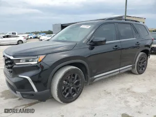 2025 Honda Pilot Touring with VIN 5FNYG2H79SB007996, listed as a Copart auction lot 49767095 with 15,894 mi miles and Salvage Title. Bid and sale history available at carsss.com. Image 1.