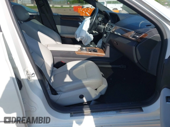 2012 Mercedes-Benz E 350 Luxury with VIN WDDHF8JB7CA601894, listed as a IAAI auction lot 42128317 with 68,735 mi miles and . Bid and sale history available at carsss.com. Image 5.