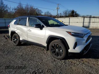 2024 Toyota RAV4 Hybrid XSE with VIN JTME6RFV2RD561964, listed as a Copart auction lot 48209465 with 47,028 mi miles and Salvage Title. Bid and sale history available at carsss.com. Image 4.