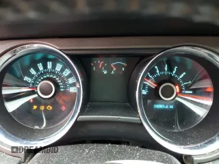 2013 Ford Mustang V6 with VIN 1ZVBP8AM7D5207785, listed as a Copart auction lot 80505444 with 180,901 mi miles and Salvage title. Bid and sale history available at DreamBid. Image 9.