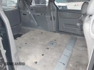 2010 Toyota Sienna XLE with VIN 5TDYK4CC9AS337081, listed as a IAAI auction lot 42218064 with 260,606 mi miles and . Bid and sale history available at carsss.com. Image 8.
