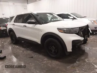 2021 Ford Police Interceptor Utility z VIN 1FM5K8ABXMGA42893, wystawiony jako IAAI lot #41952266 z przebiegiem 43 500 mil mil oraz . Historia ofert i sprzedaży dostępna na DreamBid. Obrazek 1.