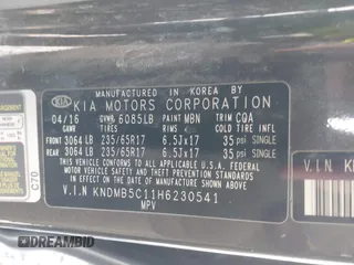 2017 Kia Sedona LX with VIN KNDMB5C11H6230541, listed as a IAAI auction lot 42034761 with 171,495 mi miles. Bid and sale history available at carsss.com. Image 9.