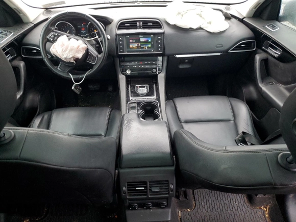 2017 Jaguar F-Pace 35t with VIN SADCS2BV0HA899402, listed as a Copart auction lot 72401724 with 215,624 mi miles and Salvage Title. Bid and sale history available at DreamBid. Image 8.