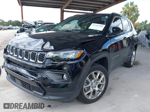 2024 Jeep Compass Latitude Lux с VIN 3C4NJDFN5RT104769, выставлен на аукционе IAAI как лот 42585680 с пробегом 7 162 миль миль и . История ставок и продаж доступна на DreamBid. Изображение 2.