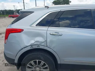 2017 Cadillac XT5 Luxury FWD z VIN 1GYKNBRSXHZ325914, wystawiony jako IAAI lot #42776412 z przebiegiem 85 014 mil mil oraz . Historia ofert i sprzedaży dostępna na DreamBid. Obrazek 18.