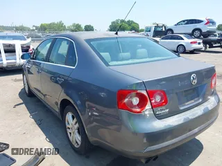 2007 Volkswagen Jetta Wolfsburg Edition with VIN 3VWEF71K27M078149, listed as a IAAI auction lot 42540627 with 205,605 mi miles and . Bid and sale history available at DreamBid. Image 3.