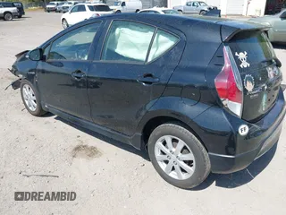 2017 Toyota Prius One z VIN JTDKDTB39H1591876, wystawiony jako IAAI lot #42086978 z przebiegiem 115 070 mil mil oraz . Historia ofert i sprzedaży dostępna na DreamBid. Obrazek 3.