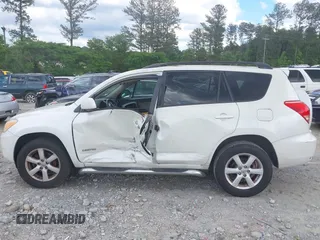 2006 Toyota RAV4 Limited с VIN JTMZK31V665001498, выставлен на аукционе IAAI как лот 42258811 с пробегом 214 530 миль миль и . История ставок и продаж доступна на DreamBid. Изображение 14.