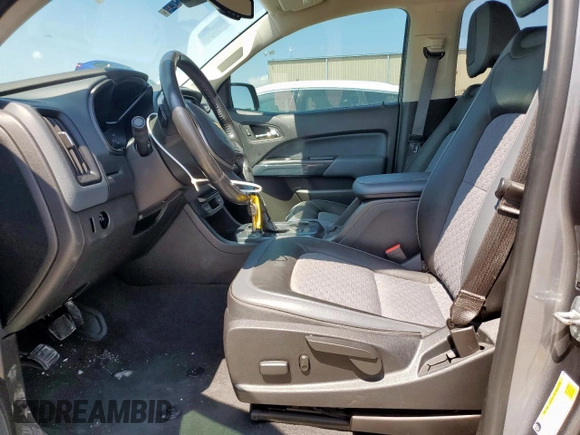 2020 Chevrolet Colorado 2WD Z71 z VIN 1GCGSDEN3L1226598, wystawiony jako Copart lot #57973175 z przebiegiem 68 351 mil mil oraz Szkoda całkowita • Salvage title. Historia ofert i sprzedaży dostępna na DreamBid. Obrazek 7.