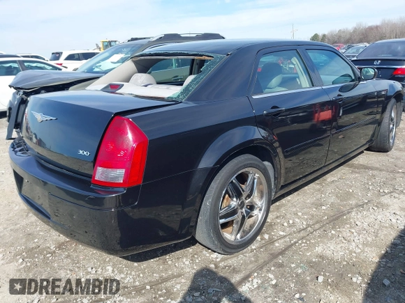 2006 Chrysler 300 with VIN 2C3KA43R66H330998, listed as a IAAI auction lot 41672105 with 168,422 mi miles. Bid and sale history available at carsss.com. Image 4.