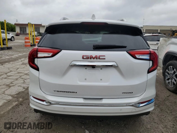 2023 GMC Terrain Denali z VIN 3GKALXEGXPL171205, wystawiony jako Copart lot #57771775 z przebiegiem 23 020 mil mil oraz Szkoda całkowita • Salvage title. Historia ofert i sprzedaży dostępna na DreamBid. Obrazek 6.