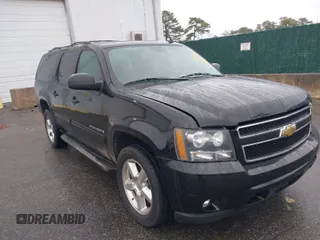 2011 Chevrolet Suburban LT with VIN 1GNSKJE33BR252584, listed as a IAAI auction lot 41985856 with 59,131 mi miles. Bid and sale history available at carsss.com. Image 1.