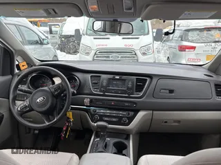 2018 Kia Sedona L with VIN KNDMA5C12J6403394, listed as a Copart auction lot 47021955 with 185,060 mi miles and Clean Title. Bid and sale history available at carsss.com. Image 7.