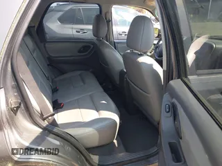 2005 Ford Escape XLT with VIN 1FMYU93155KA87661, listed as a IAAI auction lot 42491447 with 142,287 mi miles and . Bid and sale history available at DreamBid. Image 8.