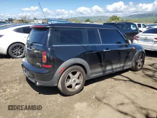 2010 MINI Clubman z VIN WMWML3C59ATX37695, wystawiony jako Copart lot #50553525 z przebiegiem 122 247 mil mil oraz Szkoda całkowita • Salvage title. Historia ofert i sprzedaży dostępna na DreamBid. Obrazek 3.