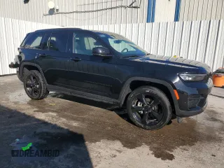 2023 Jeep Grand Cherokee Altitude with VIN 1C4RJGAG0PC647774, listed as a Copart auction lot 88018375 with 33,283 mi miles and Clean title. Bid and sale history available at DreamBid. Image 4.