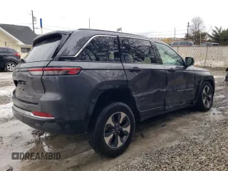 2024 Jeep Grand Cherokee с VIN 1C4RJYB62R8611652, выставлен на аукционе Copart как лот 43877075 с пробегом 5 105 миль миль и Списание • Salvage title. История ставок и продаж доступна на DreamBid. Изображение 3.