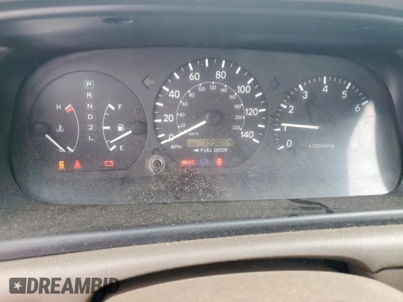 2001 Toyota Camry CE z VIN 4T1BG22K71U032545, wystawiony jako Copart lot #60883095 z przebiegiem 199 864 mil mil oraz Czysty tytuł • Clean title. Historia ofert i sprzedaży dostępna na DreamBid. Obrazek 9.