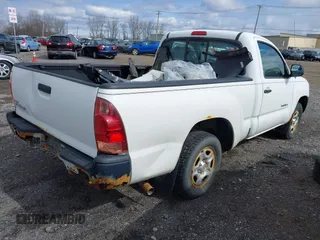 2008 Toyota Tacoma with VIN 5TENX22N68Z592411, listed as a IAAI auction lot 42000366 with 109,258 mi miles. Bid and sale history available at carsss.com. Image 4.