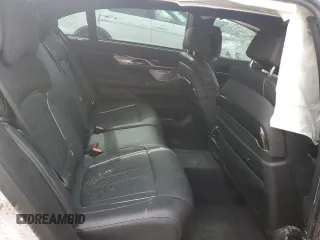 2022 BMW 7 Series 750i xDrive z VIN WBA7U2C04NCH44975, wystawiony jako Copart lot #56192415 z przebiegiem Nie podano mil oraz Szkoda całkowita • Salvage title. Historia ofert i sprzedaży dostępna na DreamBid. Obrazek 10.