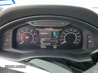 2020 Audi RS Q8 z VIN WU1ARAF16LD020446, wystawiony jako Copart lot #43275034 z przebiegiem Nie podano mil oraz . Historia ofert i sprzedaży dostępna na DreamBid. Obrazek 9.