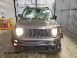 2017 Jeep Renegade Trailhawk with VIN ZACCJBCB4HPF09713, listed as a Copart auction lot 44865445 with 166,617 mi miles and Salvage title. Bid and sale history available at DreamBid. Image 5.