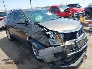 2016 Cadillac SRX Performance Collection z VIN 3GYFNCE39GS512286, wystawiony jako IAAI lot #42392467 z przebiegiem 95 708 mil mil oraz . Historia ofert i sprzedaży dostępna na DreamBid. Obrazek 1.
