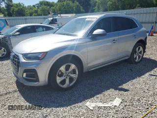 2021 Audi Q5 Premium Plus z VIN WA1BAAFY1M2097531, wystawiony jako Copart lot #53446625 z przebiegiem 49 859 mil mil oraz Szkoda całkowita • Salvage title. Historia ofert i sprzedaży dostępna na DreamBid. Obrazek 1.