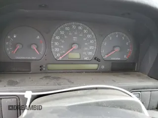 1998 Volvo S70 z VIN YV1LS5547W2436156, wystawiony jako Copart lot #84629244 z przebiegiem Nie podano mil oraz Szkody całkowita. Historia ofert i sprzedaży dostępna na DreamBid. Obrazek 9.