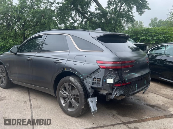 2022 Genesis GV70 Sport with VIN KMUMCDTC6NU028274, listed as a Copart auction lot 61770155 with 46,523 mi miles and Salvage title. Bid and sale history available at DreamBid. Image 3.