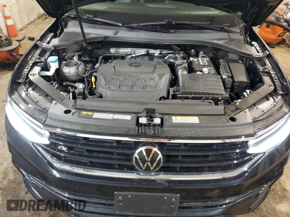 2022 Volkswagen Tiguan SE R-Line Black with VIN 3VV8B7AX8NM102055, listed as a Copart auction lot 47085015 with 20,007 mi miles and Salvage Title. Bid and sale history available at DreamBid. Image 12.