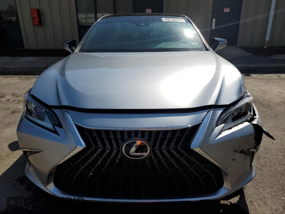 2022 Lexus ES 350 with VIN 58ADZ1B15NU113675, listed as a Copart auction lot 52901135 with 53,351 mi miles and Clean title. Bid and sale history available at DreamBid. Image 5.