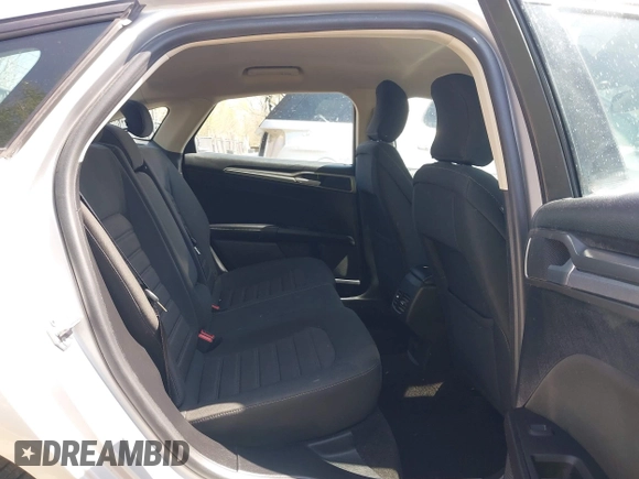 2019 Ford Fusion SE with VIN 3FA6P0HDXKR275252, listed as a IAAI auction lot 41918738 with 70,729 mi miles and . Bid and sale history available at DreamBid. Image 8.