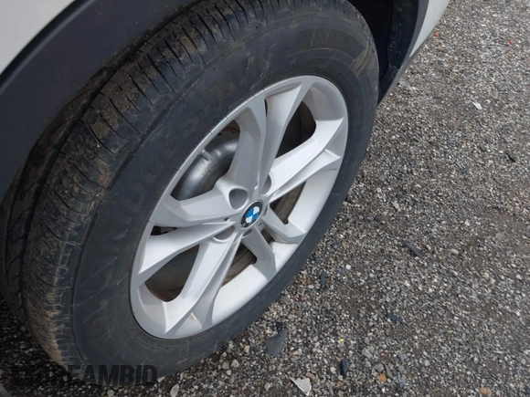 2019 BMW X3 xDrive30i with VIN 5UXTR9C56KLR07639, listed as a IAAI auction lot 41867750 with 63,497 mi miles. Bid and sale history available at carsss.com. Image 12.