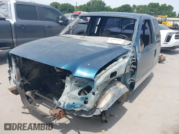 2000 Ford F-250 XL with VIN 1FTNX20F0YED11234, listed as a IAAI auction lot 42059492 with 18,500 mi miles and . Bid and sale history available at DreamBid. Image 2.