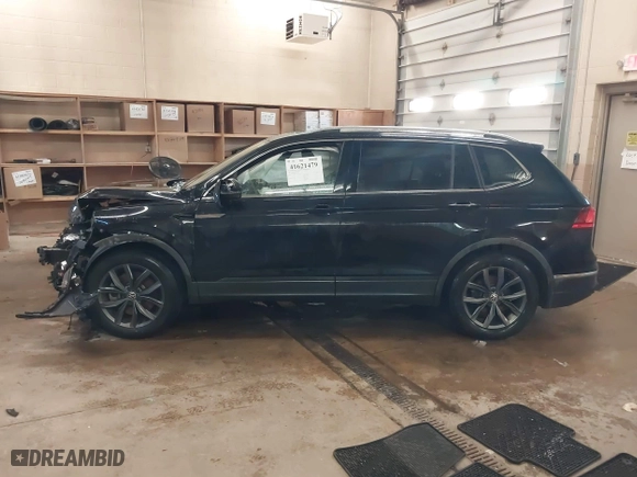 2022 Volkswagen Tiguan SE with VIN 3VV2B7AX0NM111869, listed as a IAAI auction lot 41621479 with 24,395 mi miles. Bid and sale history available at carsss.com. Image 15.