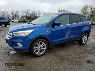 2017 Ford Escape SE with VIN 1FMCU0GD4HUA76377, listed as a Copart auction lot 52024295 with 162,114 mi miles and Salvage Title. Bid and sale history available at carsss.com. Image 1.