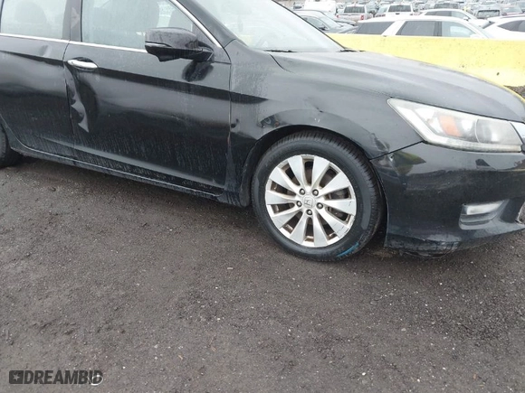 2014 Honda Accord Sedan EX-L with VIN 1HGCR2F84EA281721, listed as a IAAI auction lot 41979428 with 137,360 mi miles. Bid and sale history available at carsss.com. Image 17.