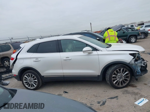 2018 Lincoln MKC Reserve с VIN 5LMCJ3C92JUL15133, выставлен на аукционе IAAI как лот 41416991 с пробегом 65 296 миль миль и . История ставок и продаж доступна на DreamBid. Изображение 14.