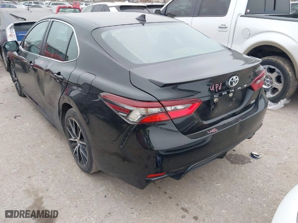 2021 Toyota Camry SE Nightshade with VIN 4T1G11AK9MU486531, listed as a IAAI auction lot 41266444 with 92,875 mi miles. Bid and sale history available at carsss.com. Image 3.