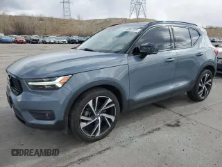 2022 Volvo XC40 R-Design с VIN YV4162UM3N2647089, выставлен на аукционе Copart как лот 49997425 с пробегом 39 879 миль миль и Списание • Salvage title. История ставок и продаж доступна на DreamBid. Изображение 1.