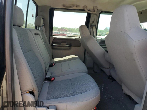 2006 Ford F-250 XL z VIN 1FTSW21P66EA29769, wystawiony jako Copart lot #56728845 z przebiegiem Nie podano mil oraz Szkoda całkowita • Salvage title. Historia ofert i sprzedaży dostępna na DreamBid. Obrazek 10.